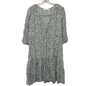 ** SOLD **
Petal + Pup Floral Green Dress NWOT